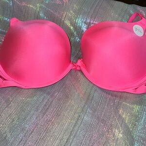 EUC pink Victoria’s Secret Push up